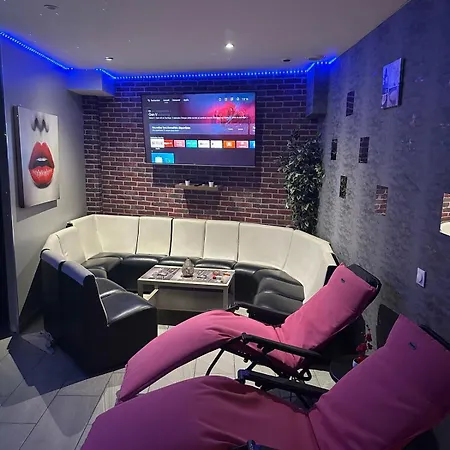 Pure Private Experience For 5 People *