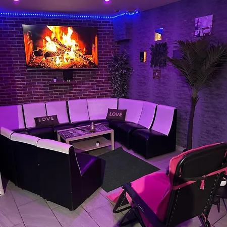 Pure Private Experience For 5 People Apartment Montluçon