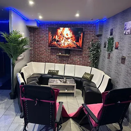 Pure Private Experience For 5 People * Montluçon